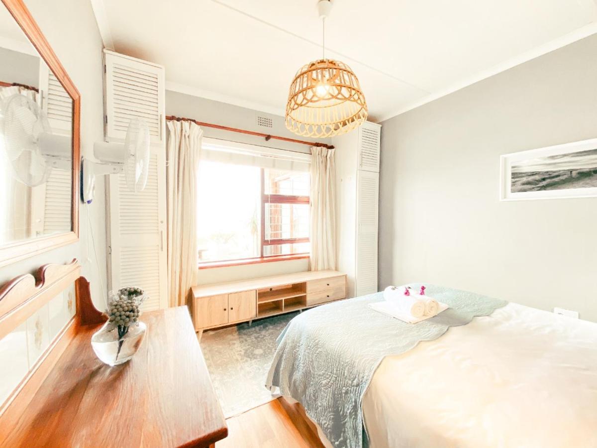 La Mer Seafront Selfcatering Accommodation Kleinmond Extérieur photo