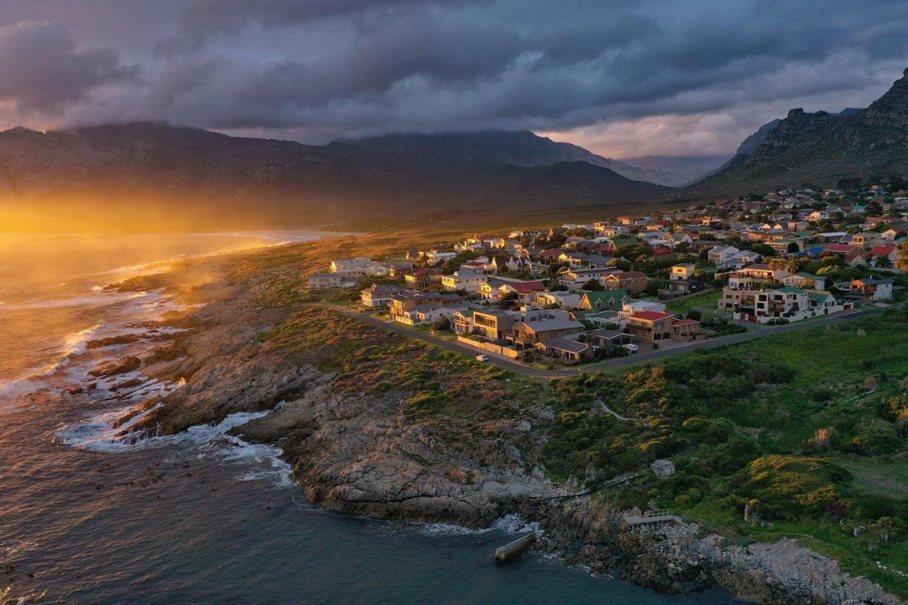 La Mer Seafront Selfcatering Accommodation Kleinmond Extérieur photo